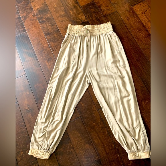 Free People Movement Khaki Jogger Trousers - Picture 3 of 12
